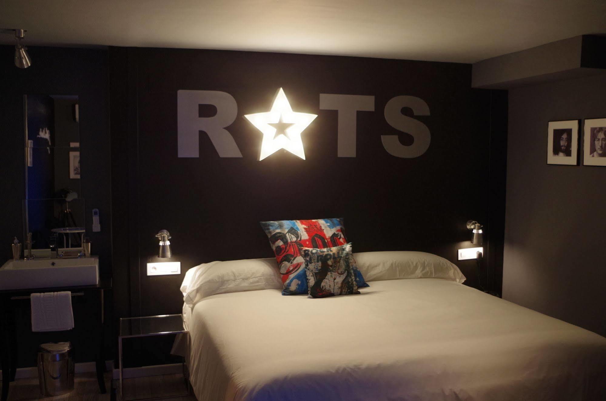Taboadela Hotel Apartamentos Rock Star מראה חיצוני תמונה